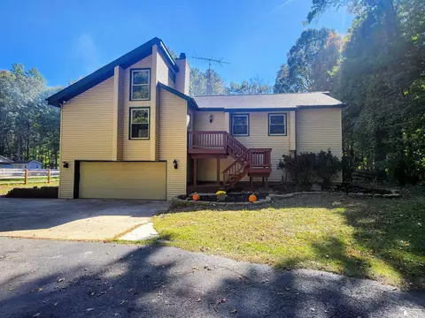 5093 Smith, Ottawa Lake, MI 49267