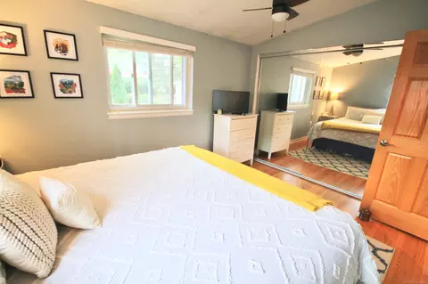Bedroom - 224 Lyons, Troy, MI 48083 photo 2 of 4