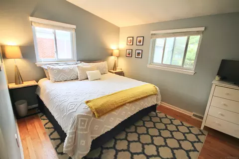 Bedroom - 224 Lyons, Troy, MI 48083 photo 1 of 4