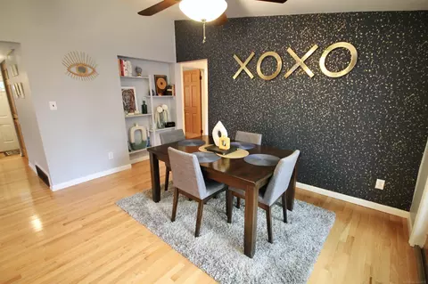 Dining - 224 Lyons, Troy, MI 48083 photo 3 of 5