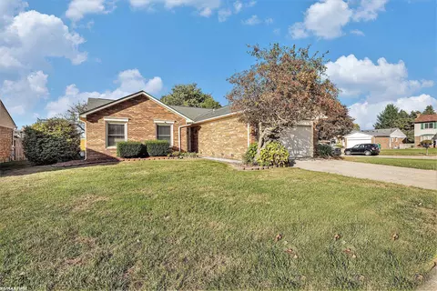 18359 Red Oaks, Macomb, MI 48044 photo 24