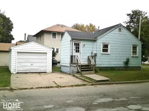 832 Division, Owosso, MI 48867 photo 3