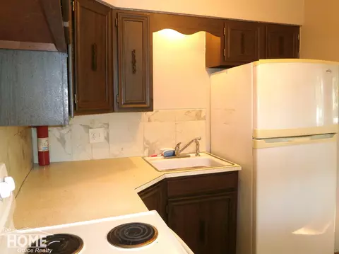 832 Division, Owosso, MI 48867 photo 6