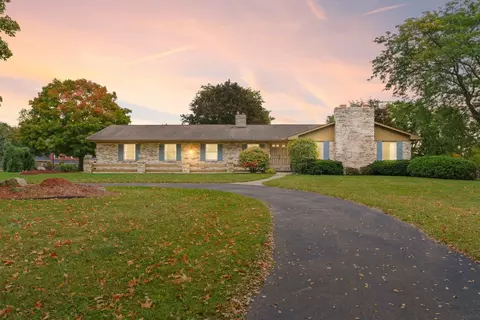 9102 E Bennington Rd, Durand, MI 48429