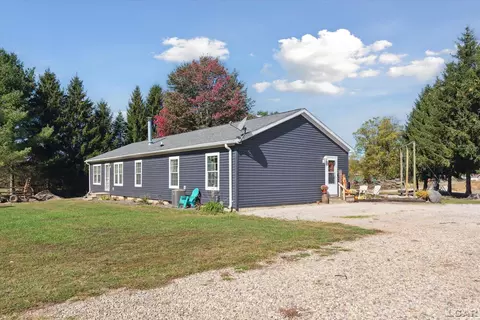 17141 Manitou, Addison, MI 49220 photo 4
