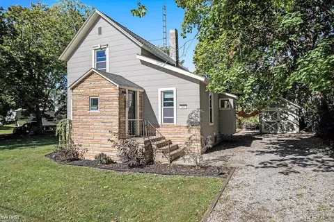 103 E John, Durand, MI 48429
