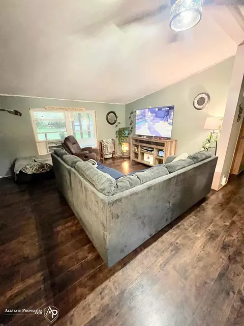 Living - 5440 E Coldwater, Flint, MI 48506 photo 1 of 4