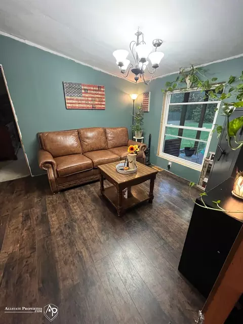 Living - 5440 E Coldwater, Flint, MI 48506 photo 3 of 4