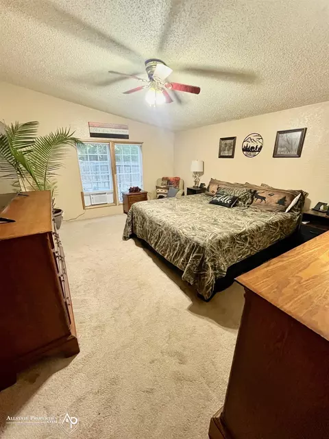Bedroom - 5440 E Coldwater, Flint, MI 48506 photo 1 of 4