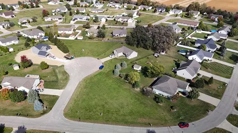 1859 E Big Bear, Owosso, MI 48867 photo 3