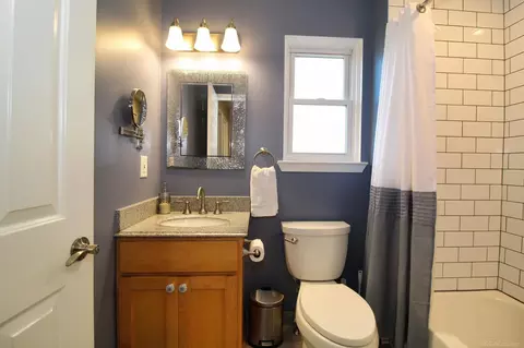 Bath - 52014 Beech, Chesterfield, MI 48047 photo 3 of 5
