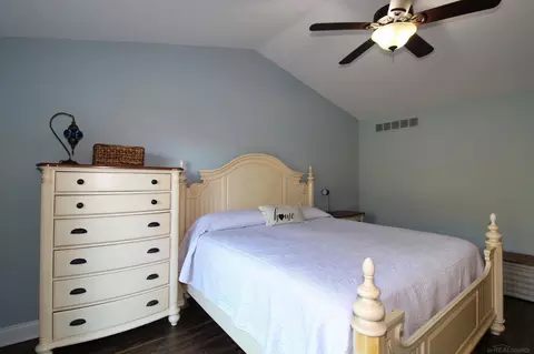 Bedroom - 52014 Beech, Chesterfield, MI 48047 photo 2 of 8