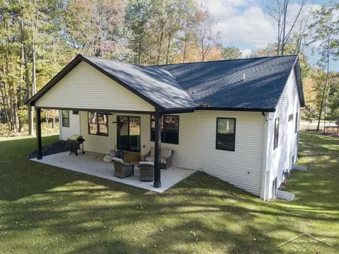 3695 E Douglas, Midland, MI 48642 photo 26