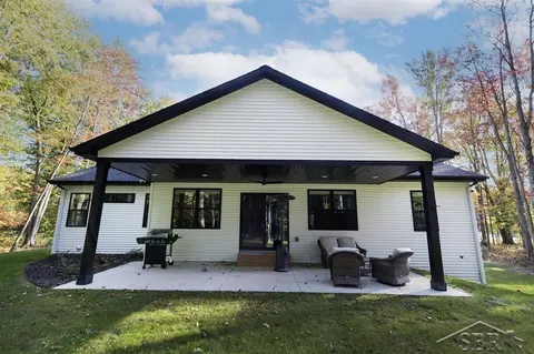 3695 E Douglas, Midland, MI 48642 photo 25