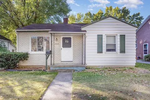 1843 Burnham, Saginaw, MI 48602
