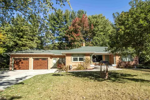 1240 W Sloan, Burt, MI 48417