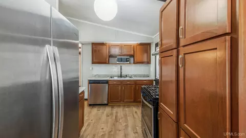 Kitchen - 1375 E 10th, Bark River, MI 49807 photo 3 of 3