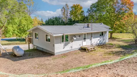 Exterior - 1375 E 10th, Bark River, MI 49807 photo 3 of 5