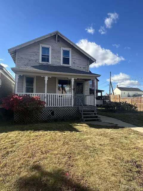 317 N 18th, Escanaba, MI 49829