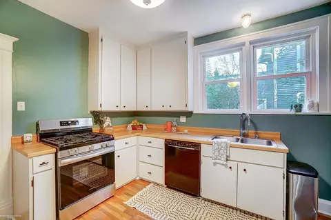 Kitchen - 308 E 5th, Monroe, MI 48161 photo 3 of 6
