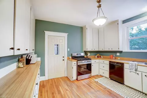 Kitchen - 308 E 5th, Monroe, MI 48161 photo 4 of 6