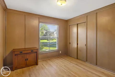 Bedroom - 1487 N Renaud, Grosse Pointe Woods, MI 48236 photo 5 of 5