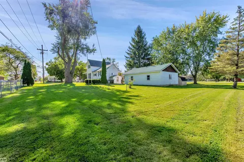 307 W W Ml, Capac, MI 48014 photo 40