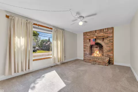 307 W W Ml, Capac, MI 48014 photo 7