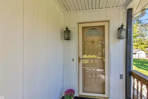 307 W W Ml, Capac, MI 48014 photo 3