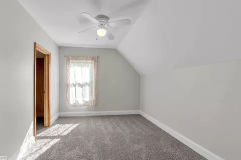 307 W W Ml, Capac, MI 48014 photo 19