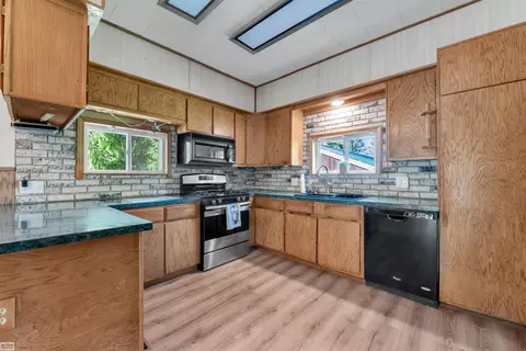 307 W W Ml, Capac, MI 48014 photo 14