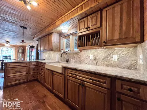 Kitchen - 10246 Scribner, Bancroft, MI 48414 photo 2 of 7