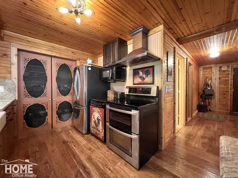 Kitchen - 10246 Scribner, Bancroft, MI 48414 photo 7 of 7