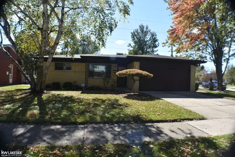 11122 Madeline, Warren, MI 48093