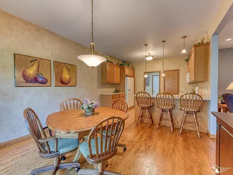 Dining - 615 Rose Crst, Monroe, MI 48162 photo 3 of 4