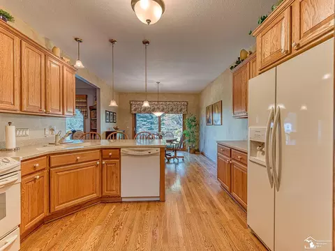 Kitchen - 615 Rose Crst, Monroe, MI 48162 photo 1 of 2