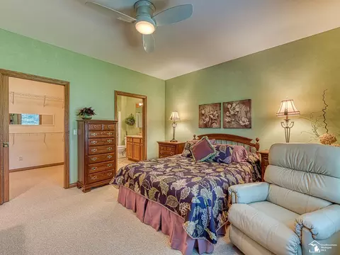 Bedroom - 615 Rose Crst, Monroe, MI 48162 photo 3 of 3