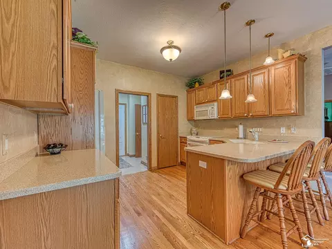 Kitchen - 615 Rose Crst, Monroe, MI 48162 photo 2 of 2