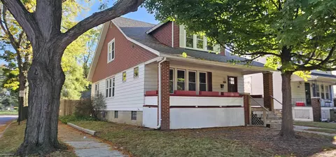 8192 Harding, Center Line, MI 48015