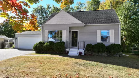 924 Gerald, Flushing, MI 48433