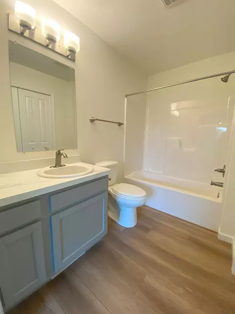 Bath - 1006 Pheasant, Gladwin, MI 48624 photo 2 of 2