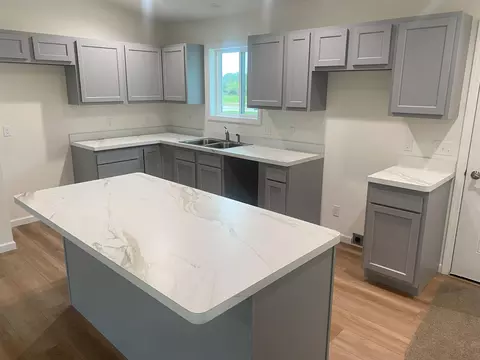 Kitchen - 1006 Pheasant, Gladwin, MI 48624 photo 1 of 4