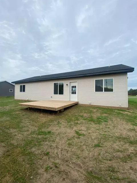 Exterior - 1006 Pheasant, Gladwin, MI 48624 photo 3 of 3