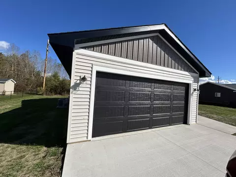 Exterior - 1006 Pheasant, Gladwin, MI 48624 photo 2 of 3