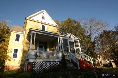 164 Schoolcraft, Lake Linden, MI 49945