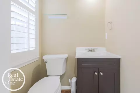 Bath - 361 Neff, Grosse Pointe, MI 48230 photo 1 of 3