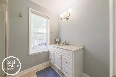 Bath - 361 Neff, Grosse Pointe, MI 48230 photo 2 of 3