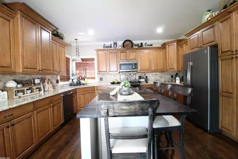 Kitchen - 52768 Harmony, Macomb, MI 48042 photo 1 of 4