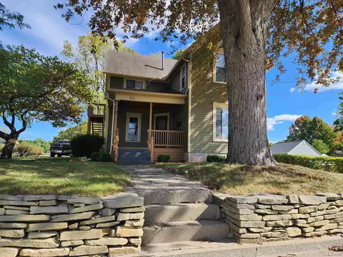 Exterior - 811 S Main, Adrian, MI 49221 photo 1 of 8