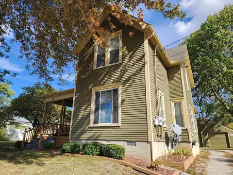 Exterior - 811 S Main, Adrian, MI 49221 photo 2 of 8